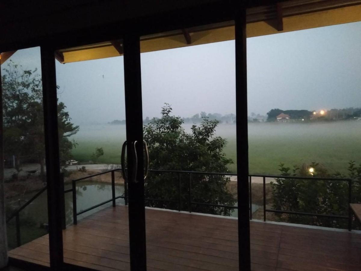 บ้านกลางเกาะ รีสอร์ท Uthai Thani Buitenkant foto
